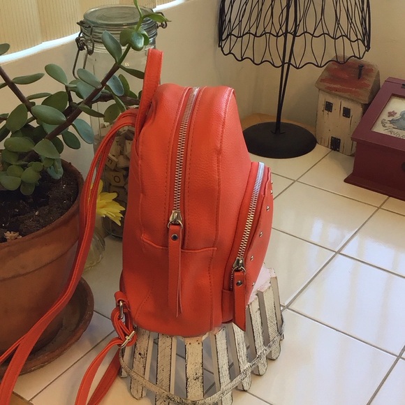 ‘Typo’ Korean Style Backpack NWOT (#5) - Picture 2 of 9